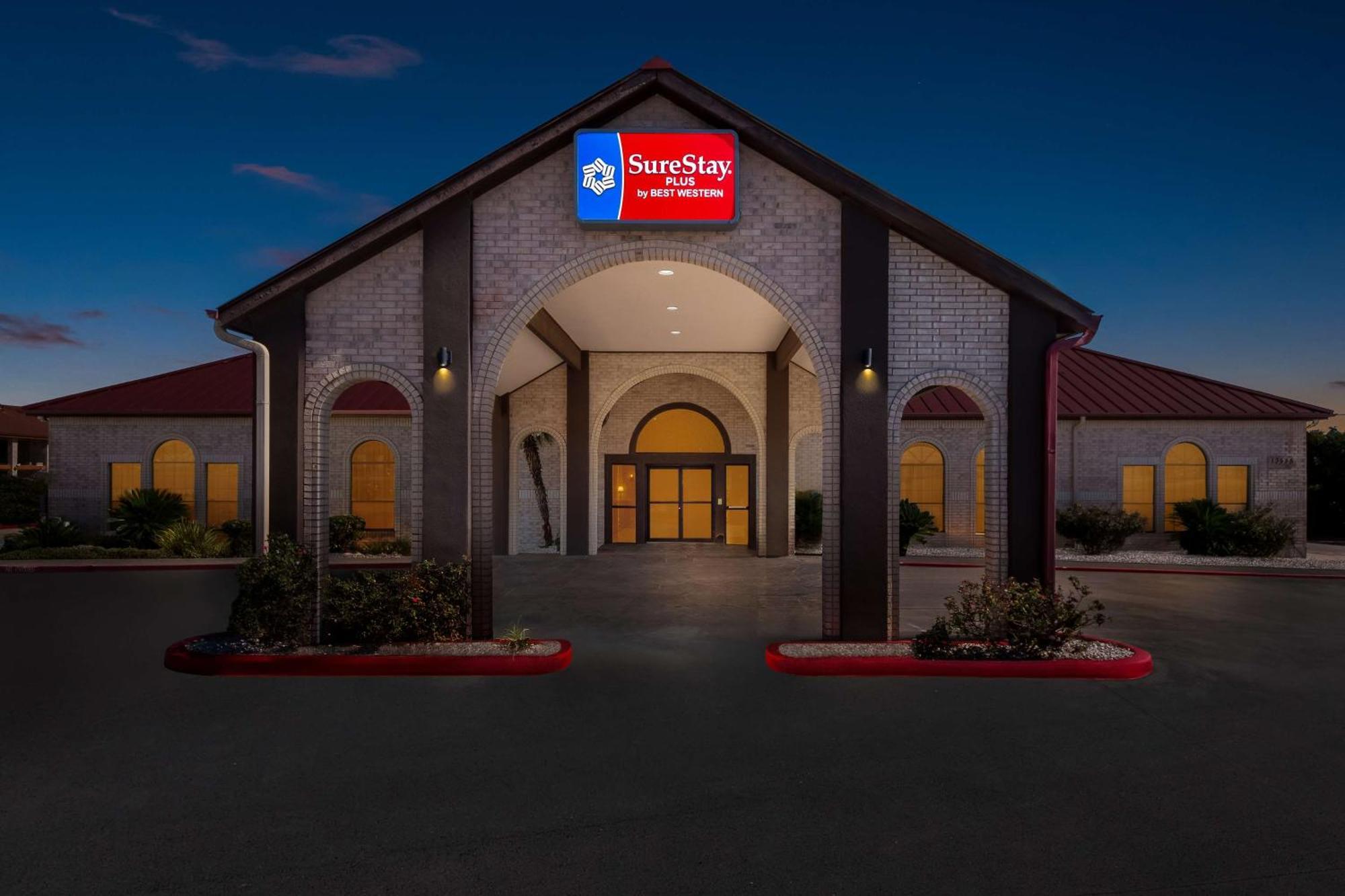 Surestay Plus By Best Western San Antonio Fiesta Inn Екстер'єр фото