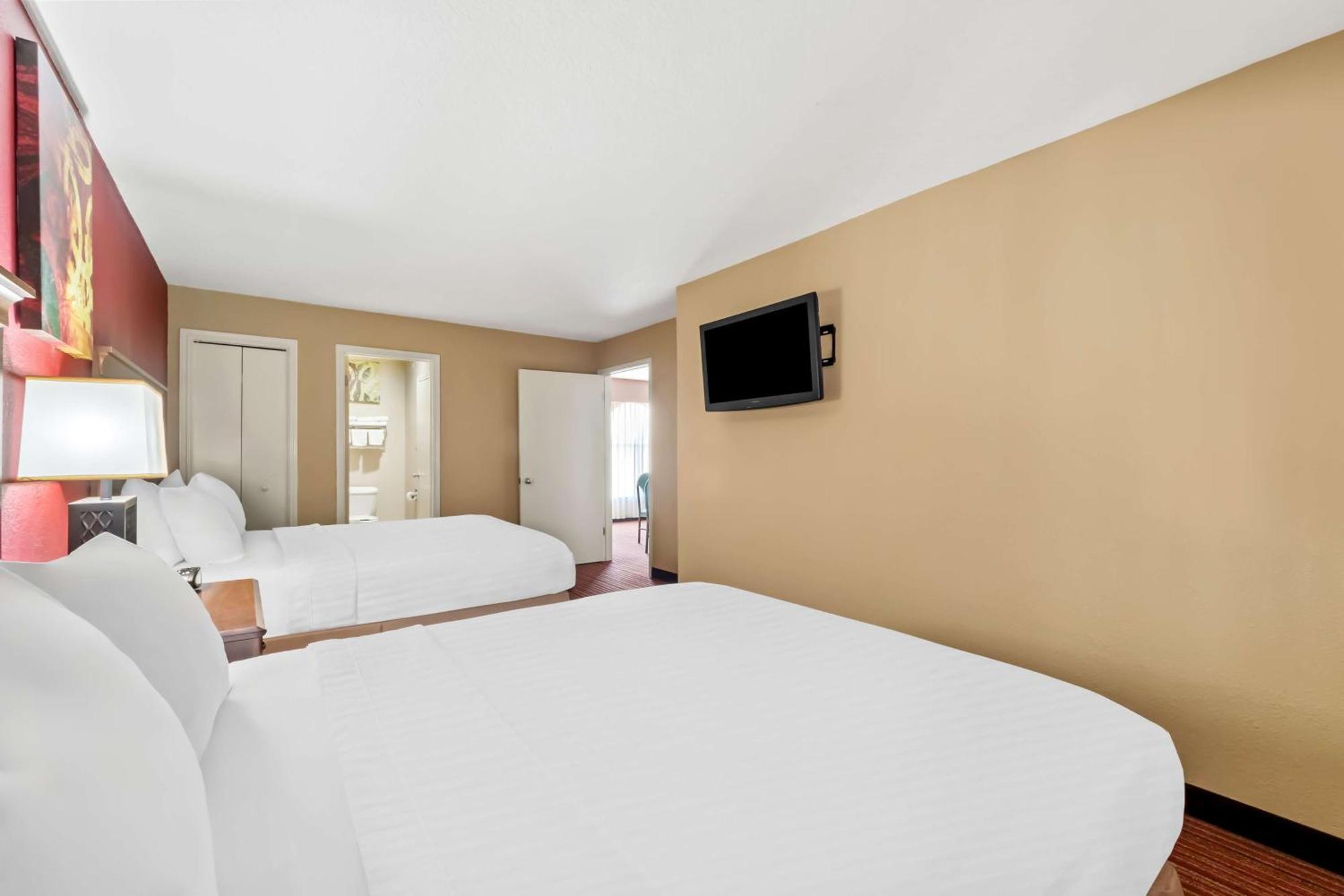 Surestay Plus By Best Western San Antonio Fiesta Inn Екстер'єр фото