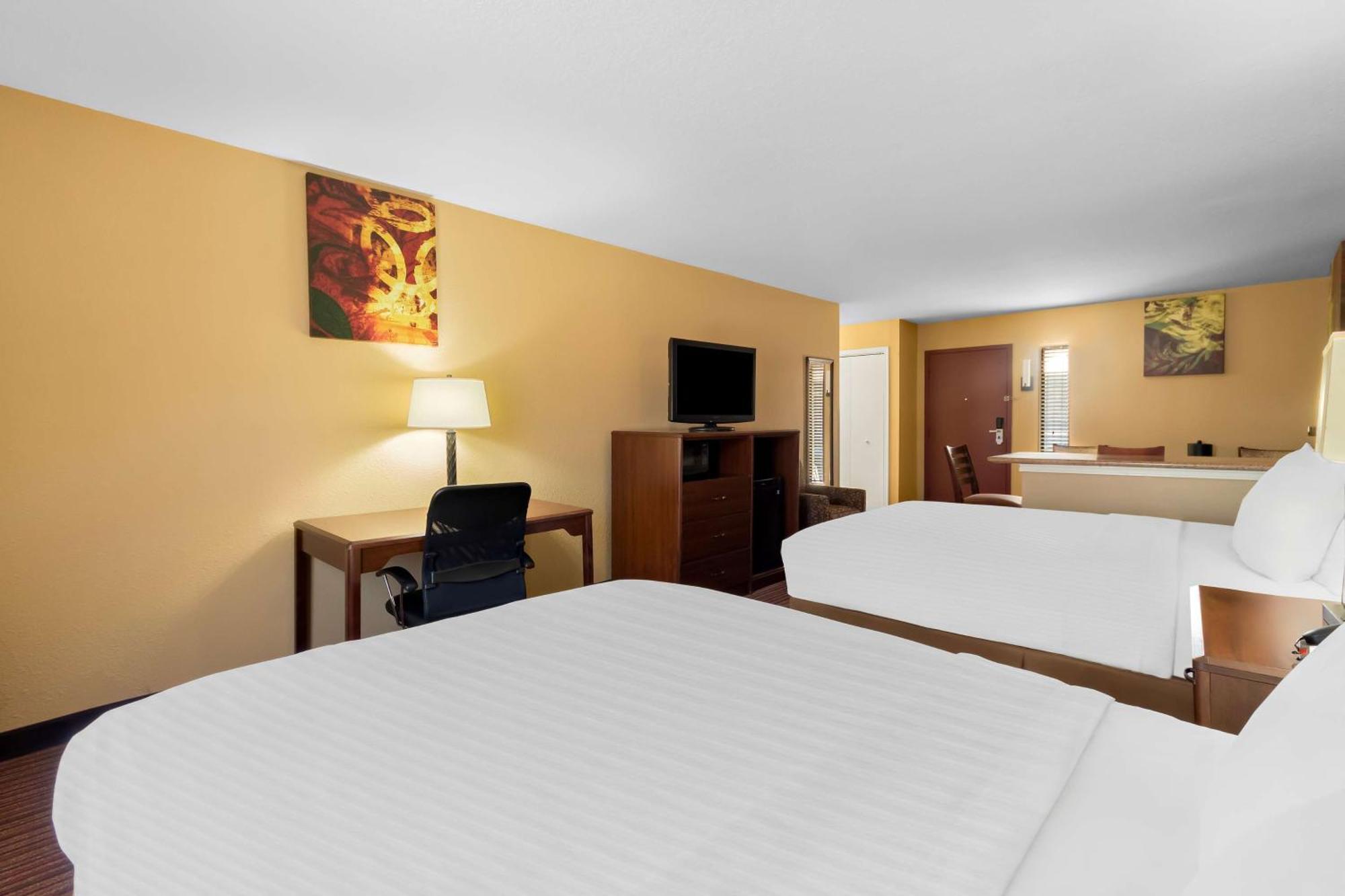 Surestay Plus By Best Western San Antonio Fiesta Inn Екстер'єр фото