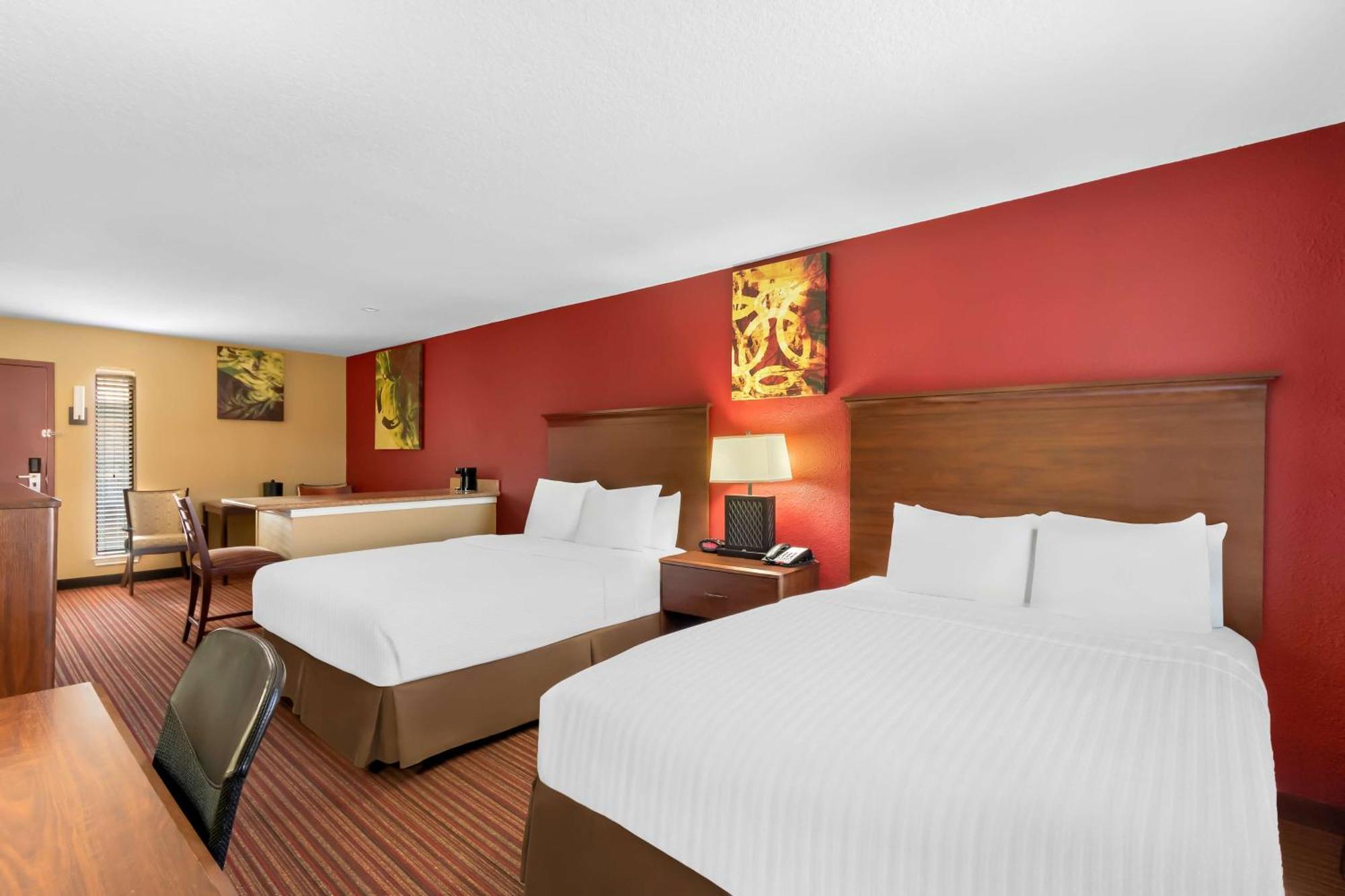 Surestay Plus By Best Western San Antonio Fiesta Inn Екстер'єр фото