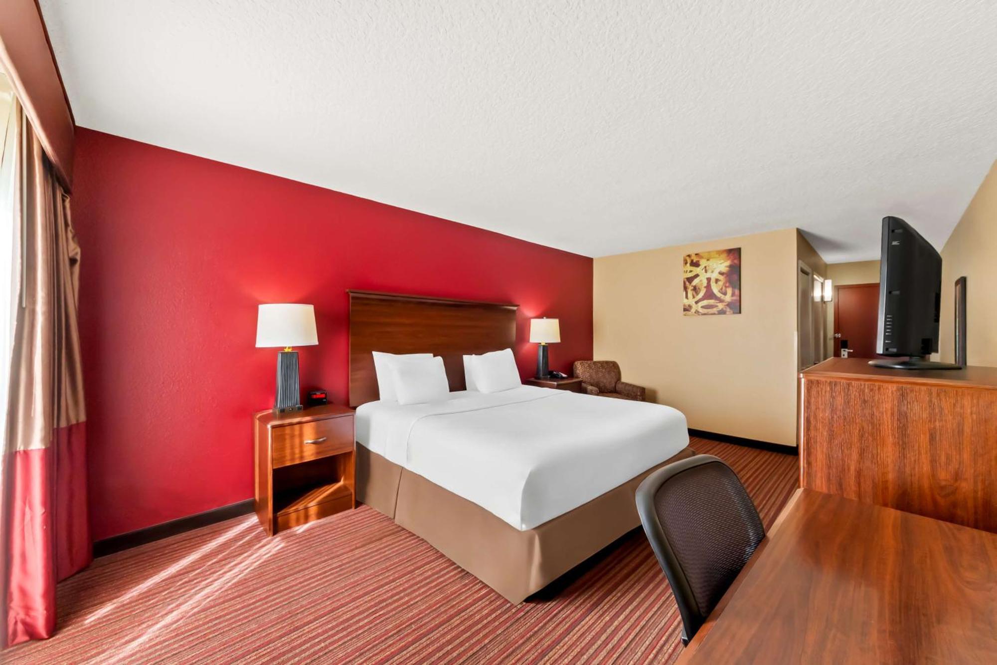 Surestay Plus By Best Western San Antonio Fiesta Inn Екстер'єр фото