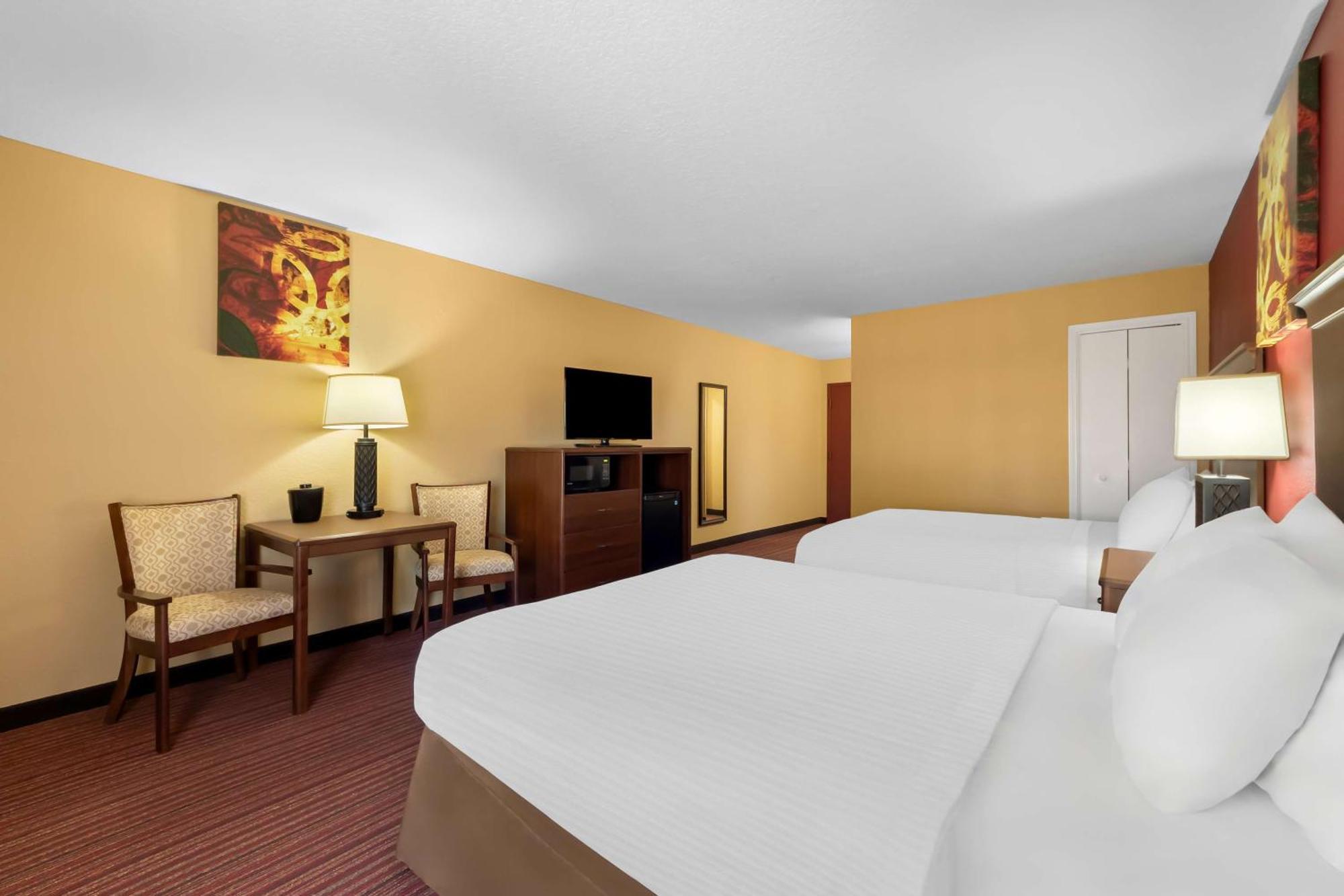 Surestay Plus By Best Western San Antonio Fiesta Inn Екстер'єр фото