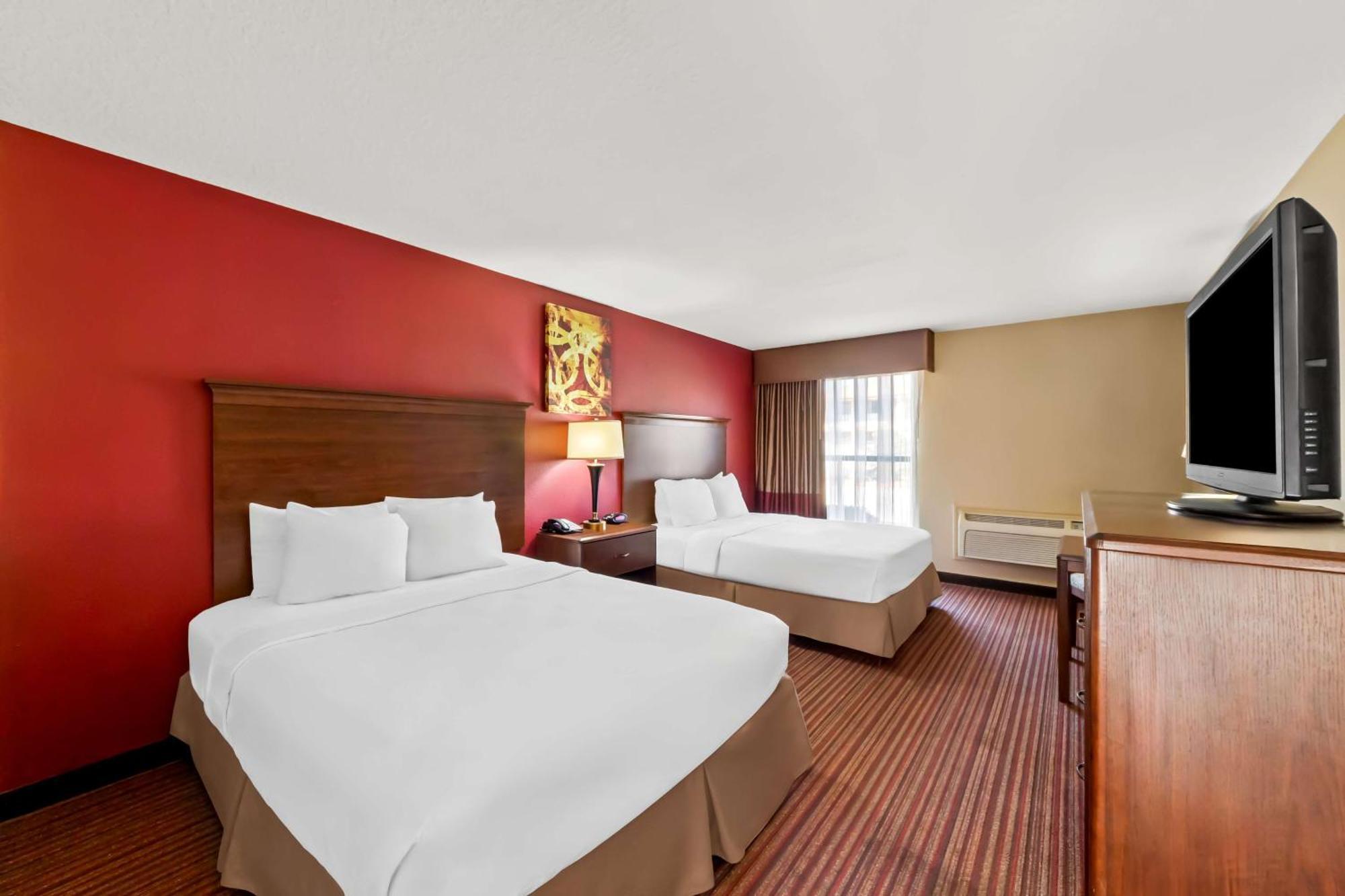 Surestay Plus By Best Western San Antonio Fiesta Inn Екстер'єр фото