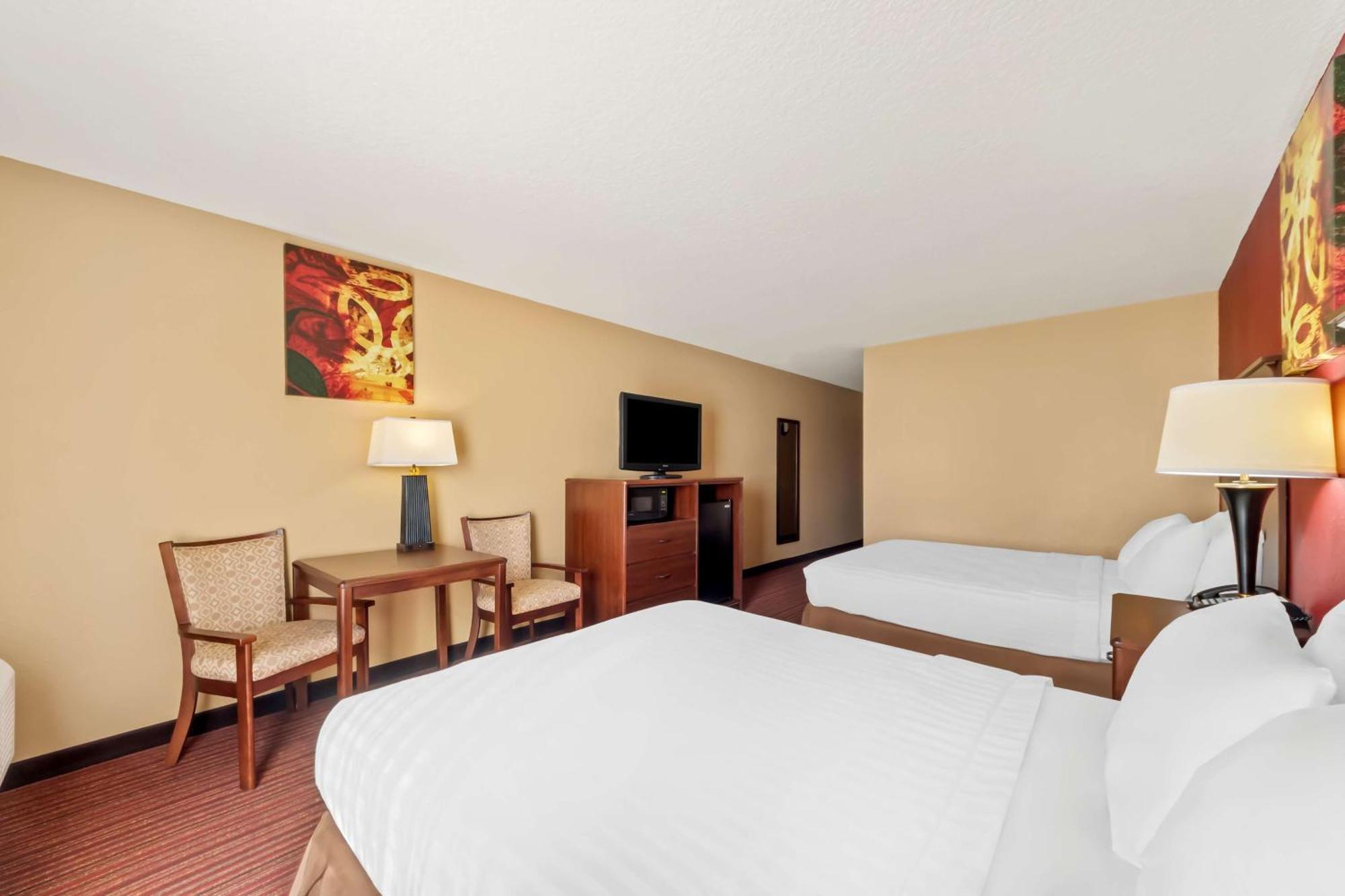 Surestay Plus By Best Western San Antonio Fiesta Inn Екстер'єр фото