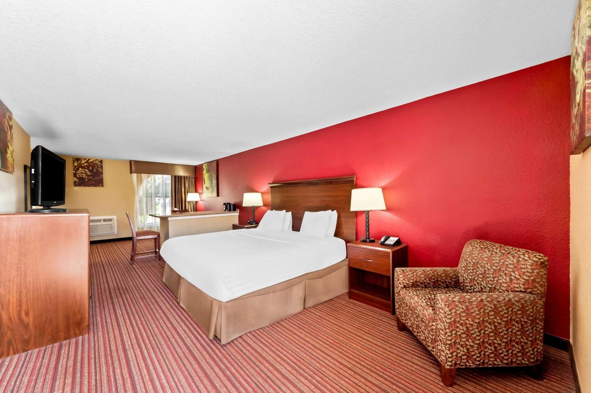 Surestay Plus By Best Western San Antonio Fiesta Inn Екстер'єр фото